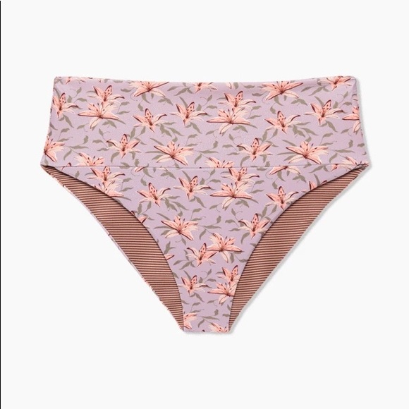 SOLD🌺 - Picture 3 of 3